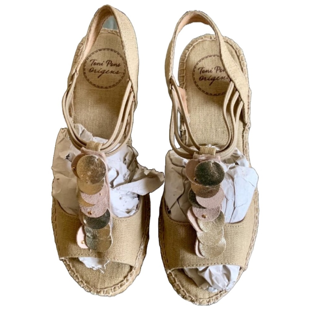 NWOB TONI PONS ORIGENS Women's Sitges Stone Tan Metallic Wedge Sandals Sz 5.5/36 - Picture 5 of 10